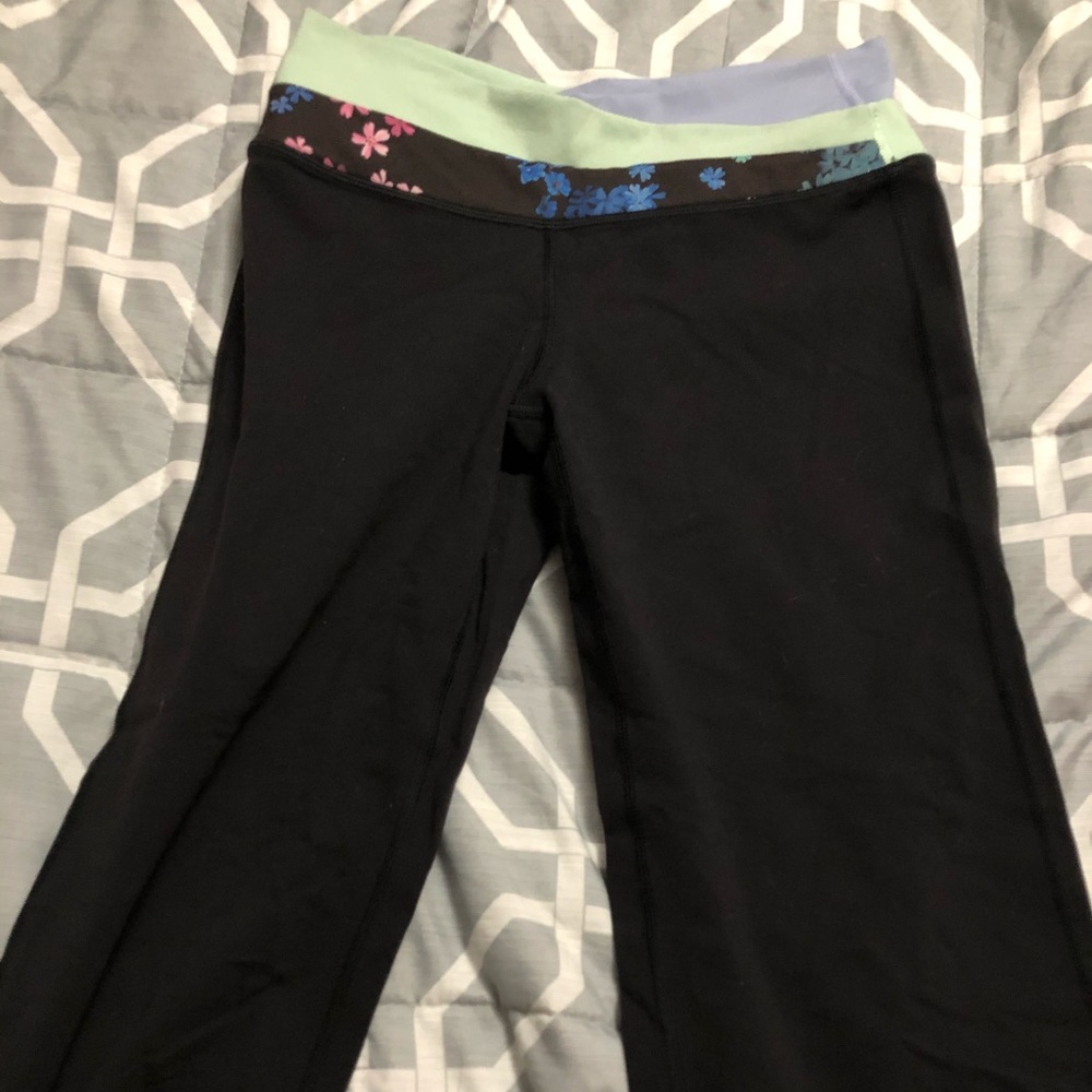 Lululemon yoga pants
